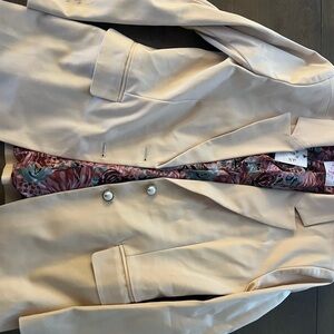 PWR WMN Cream Blazer